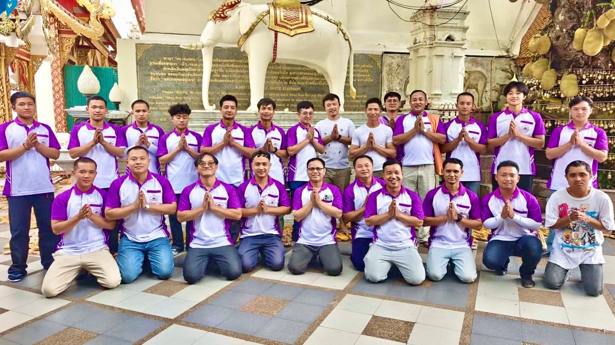 ภาพประกอบ ปลาบปลื้มไปด้วยกันทุกภาคส่วน ทั้งพระภิกษุ สามเณร เจัาภาพทุกคณะ ศิษย์เก่าทุก ๆ คน ….
